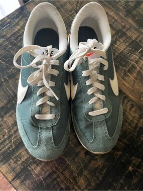 Women’s Nike Casual Green Sneakers with White Swoosh